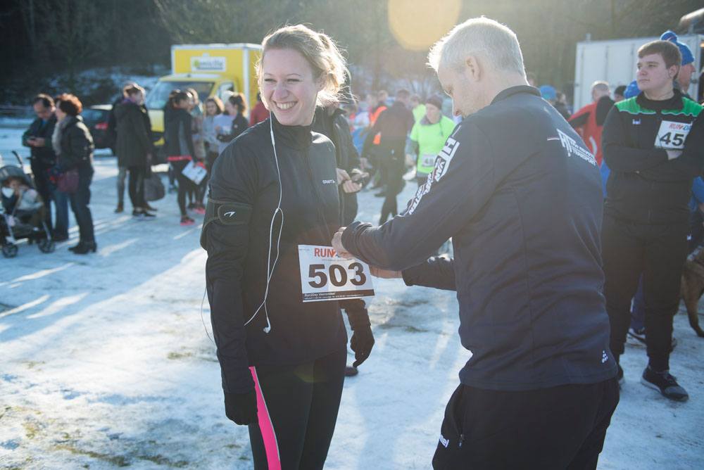 Medewerkers van Van Heugten Transport bereiden zich voor op de Kwintelooyen Winterrun